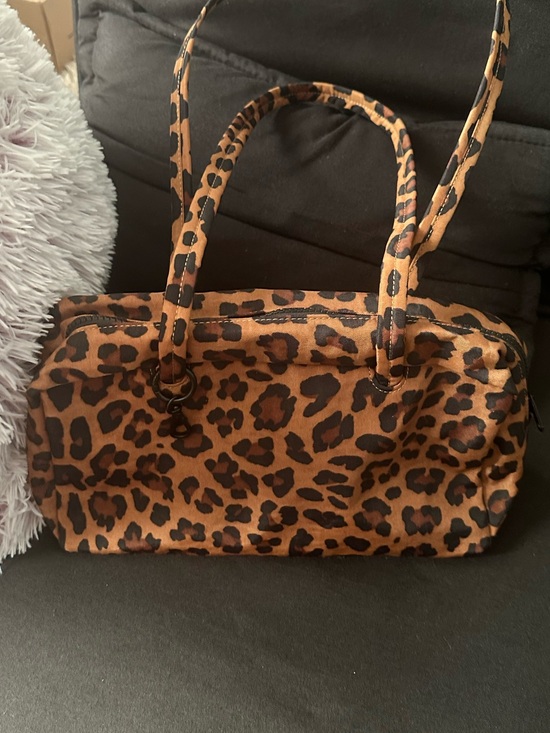 BAGGU Handbags - BAGGU bowler bag